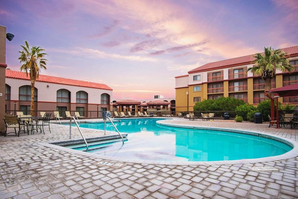 Wyndham El Paso Airport And Water Park Exterior foto