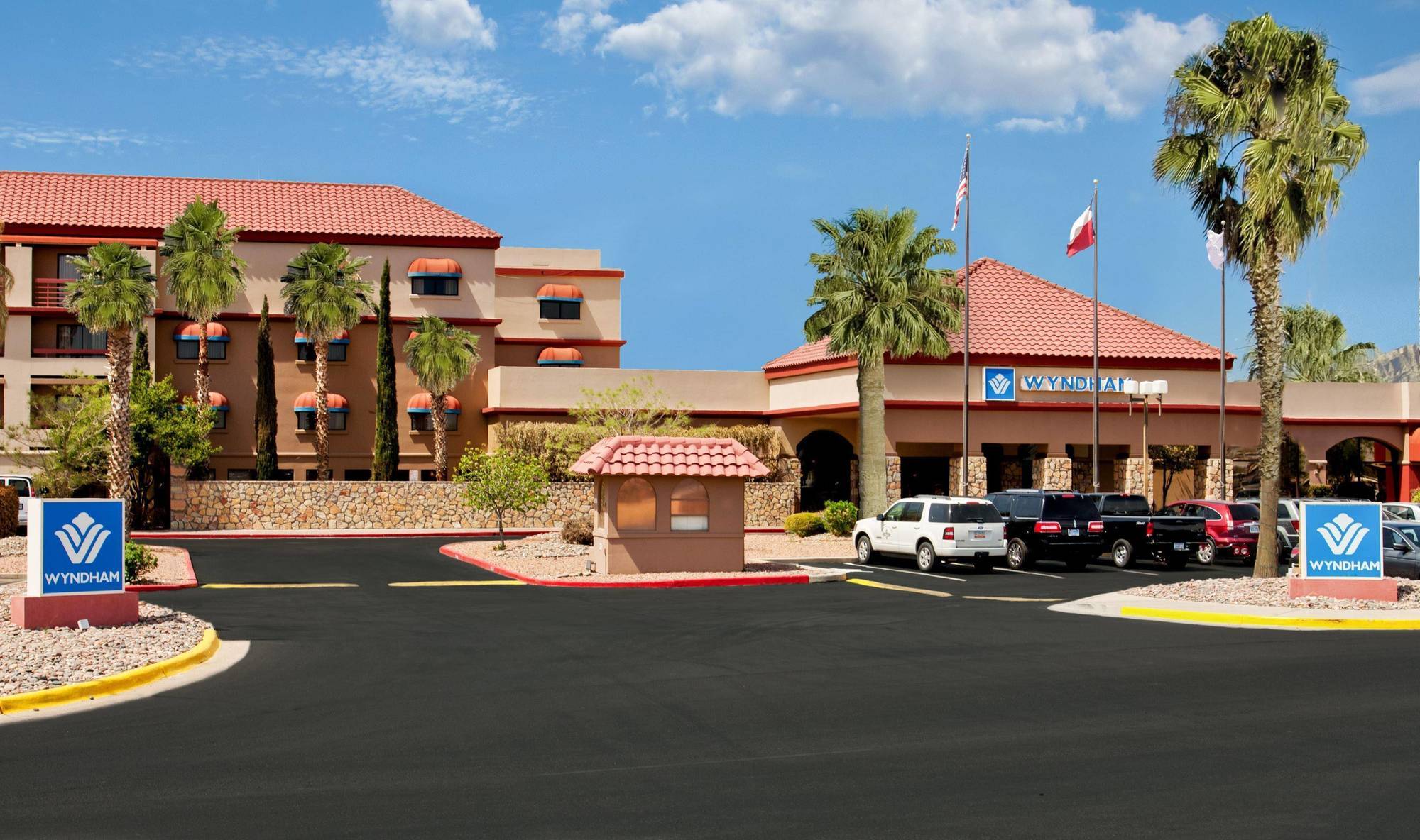 Wyndham El Paso Airport And Water Park Exterior foto