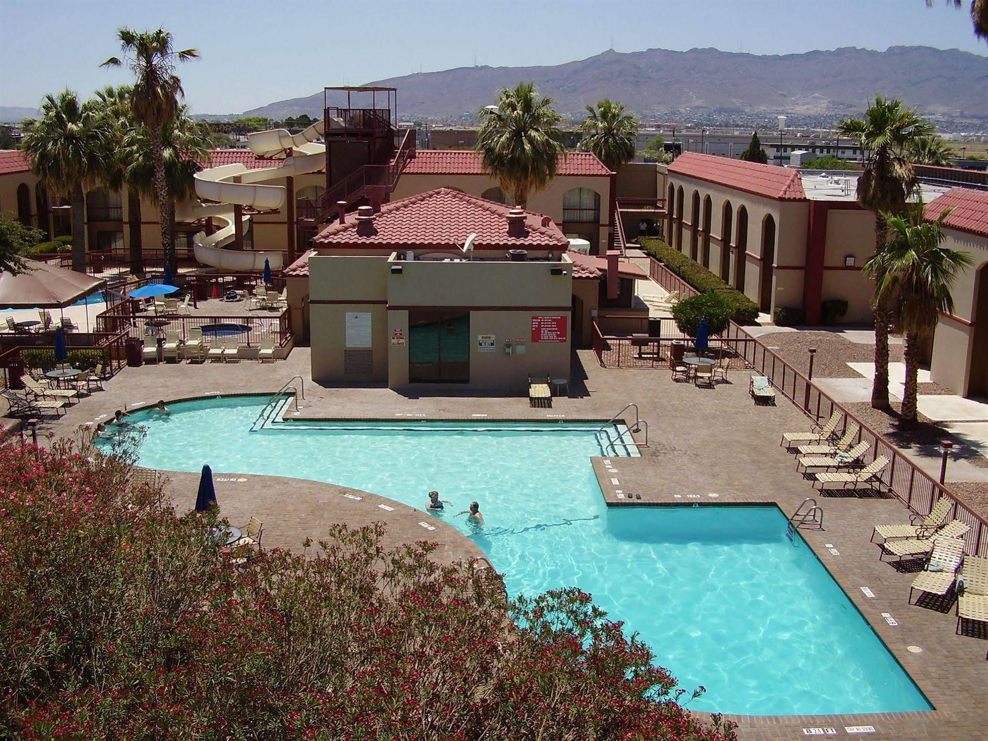 Wyndham El Paso Airport And Water Park Exterior foto