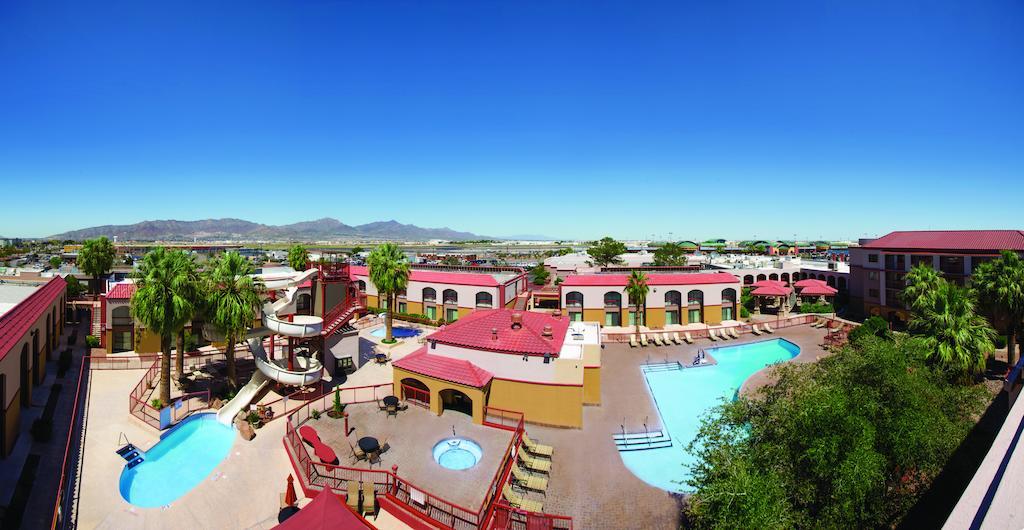 Wyndham El Paso Airport And Water Park Exterior foto